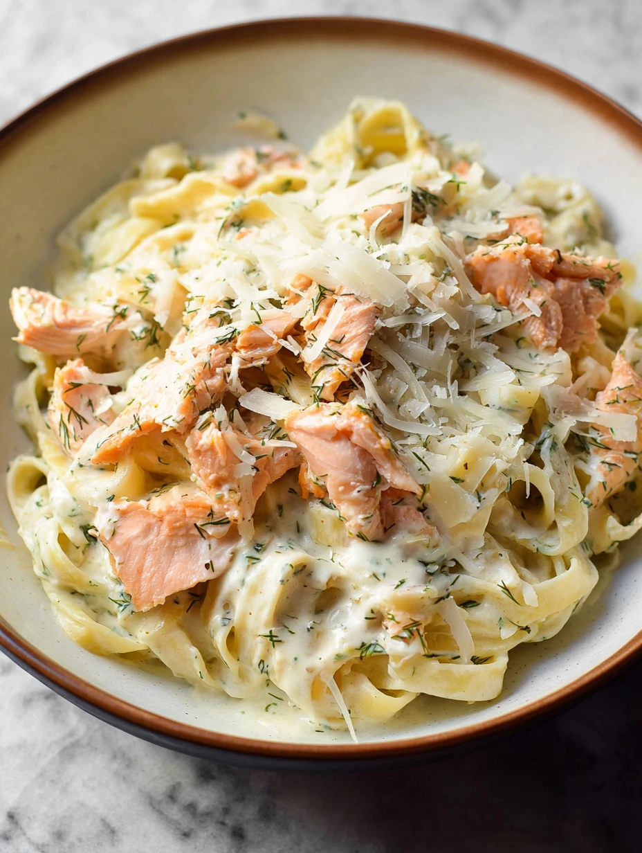 Lemon Dill Salmon Pasta