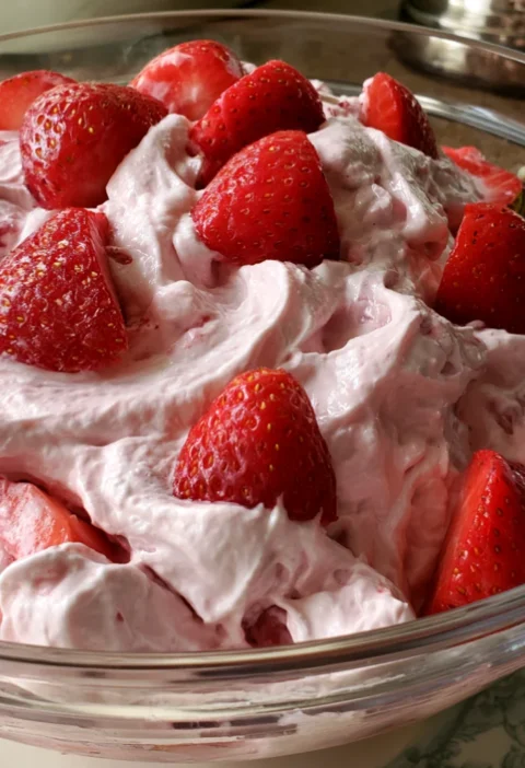 Creamy Strawberry Fluff Salad